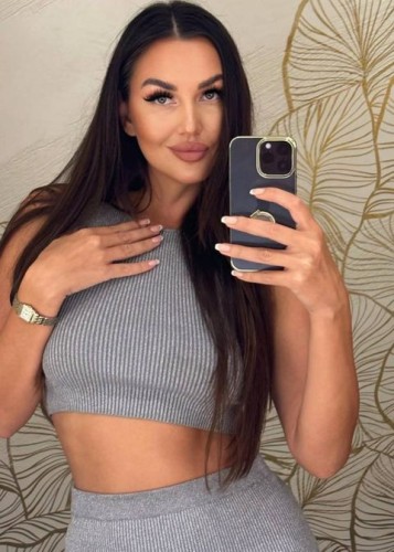 Лара, Г. Жуковка